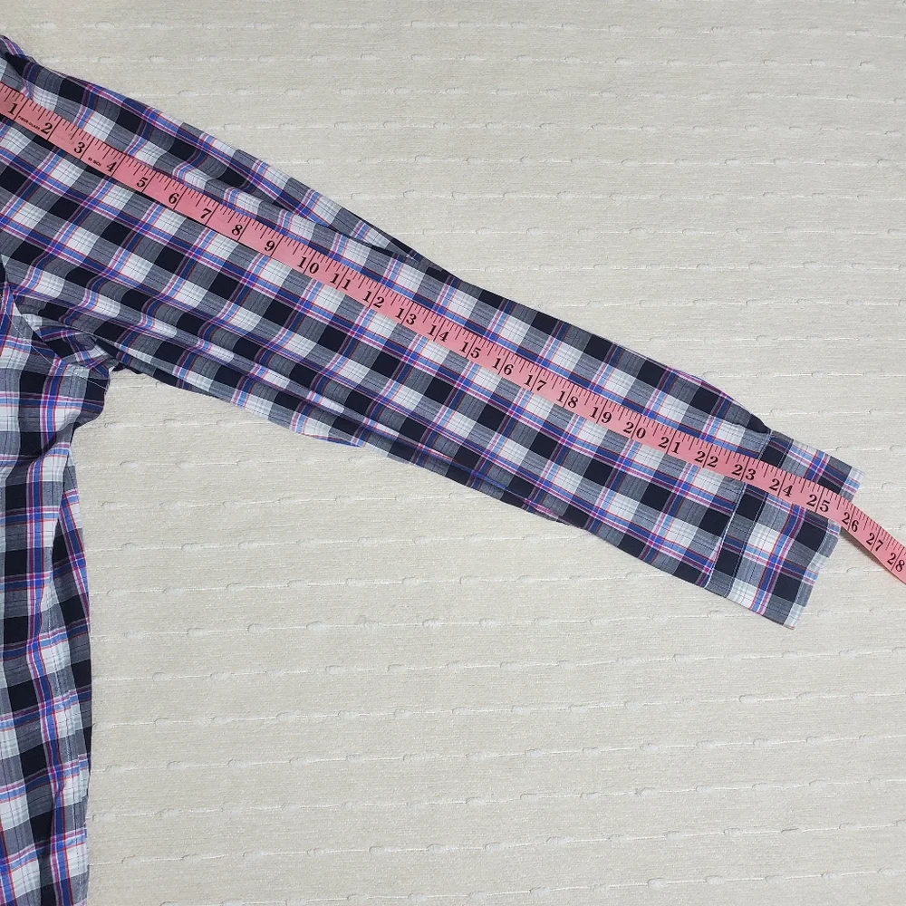 Banana‎ Republic Men's Checkered Slim Fit Shirt. Size: XL.
